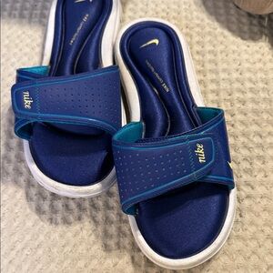 Nike Kids Navy and Teal Slide Sandals
